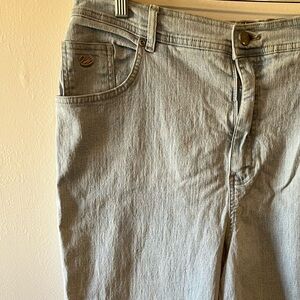 Gloria Vanderbilt jeans